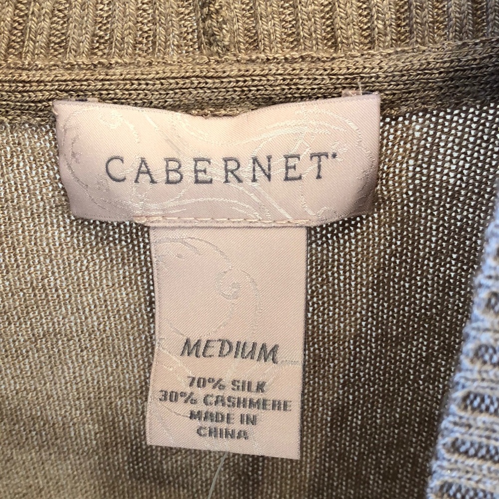 NWT beautiful Cabernet cardigan/wrap - Picture 2 of 6